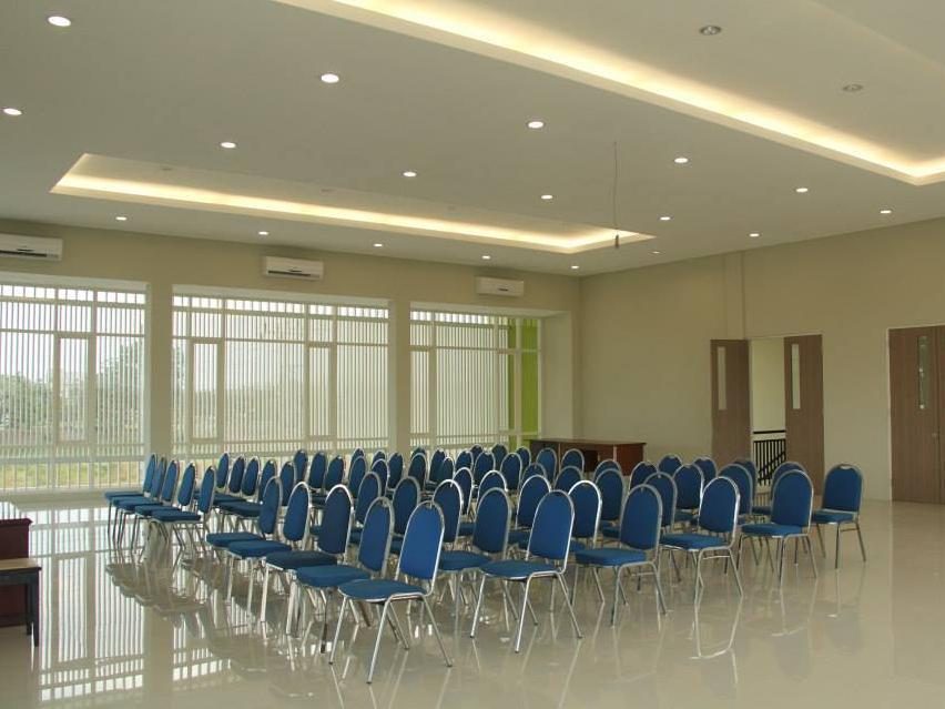 Rumah Cassa Guest House Surabaya Luaran gambar